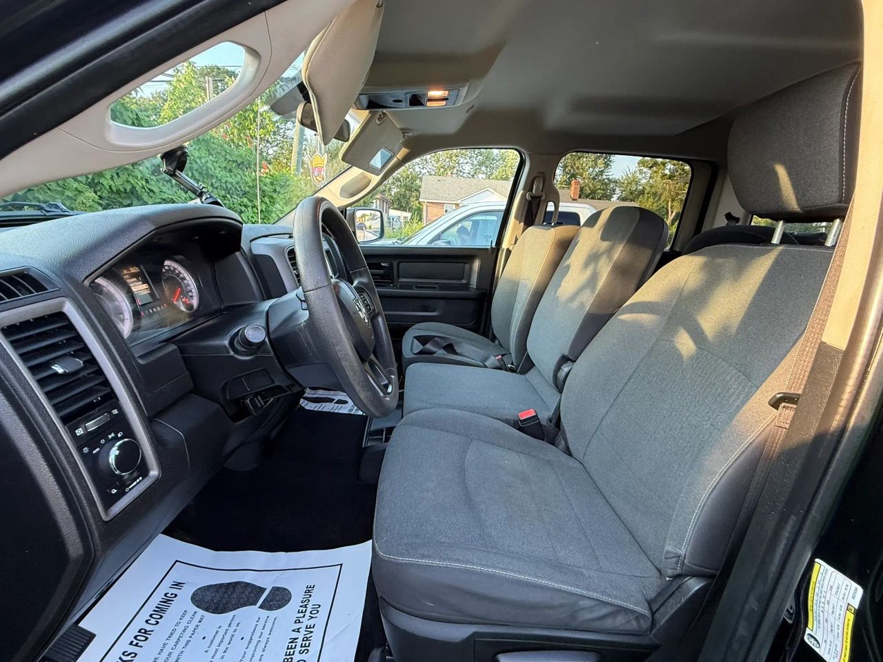 ram ram 1500 classic 2022 3C6RR7KT4NG225304 image ram ram 1500 classic 2022 3C6RR7KT4NG225304 image